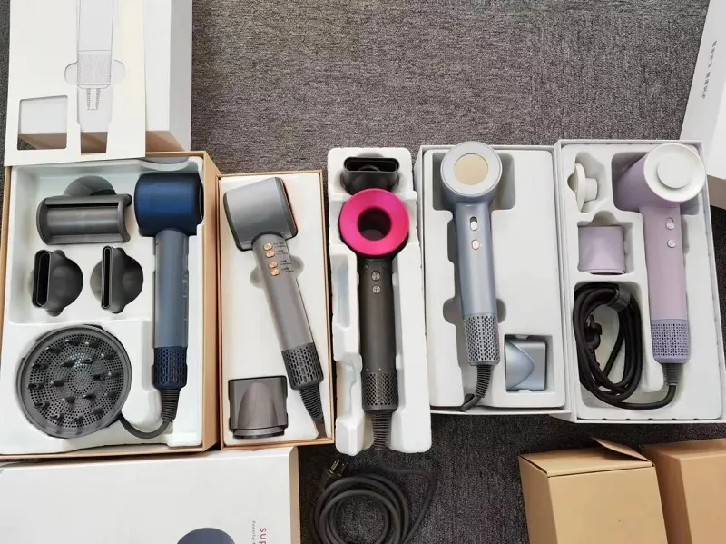 Paras hiustenkuivaaja kiharille hiuksille